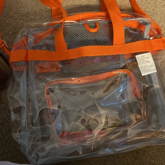 Large stadium purse with zipper outside pocket and 1 inside pocket - Picture 2 of 5